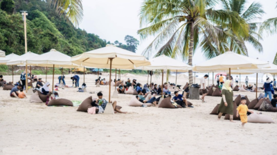 Pantai RIO BY THE BEACH