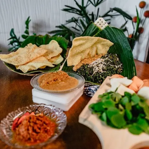 Pecel Semanggi
